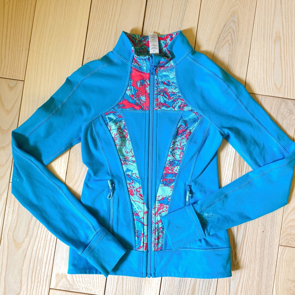 Size 10 Ivivva fit jacket